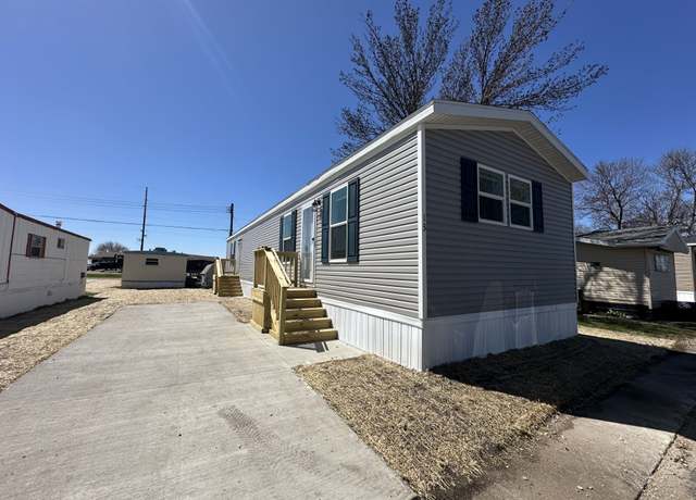 Property at 13 Shamrock Park Site #13, Albany, MN 56307, 3 beds, 2 baths