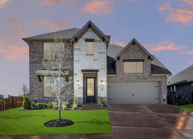 Property at 7701 Oakmeade St, Joshua, TX 76058, 4 beds, 2.5 baths