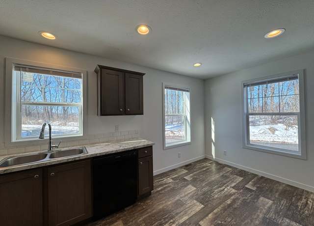 Property at 16 Parakeet Hl, Orion Charter Township, MI 48359, 3 beds, 2 baths