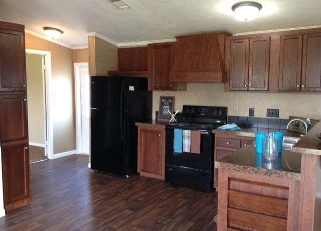 Property at 9717 NW 10th St #79, Oklahoma City, OK 73127, 3 beds, 2 baths