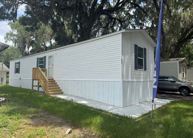 Property at 4000 SW 47th St Unit E46, Gainesville, FL 32608, 3 beds, 2 baths