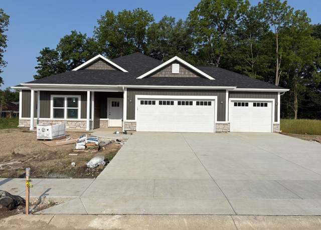 Property at 824 S Hoke St, Frankfort, IN 46041, 3 beds, 2 baths