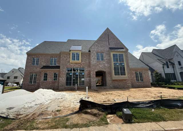 Property at 674 Bushwillow Ln, Collierville, TN 38017, 5 beds, 5.5 baths