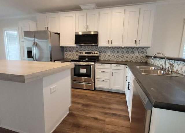 Property at 101 Koasati Ct, Jarrell, TX 76537, 3 beds, 2 baths