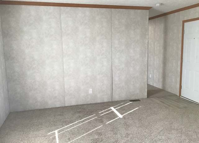 Property at 195 Roxbury Park Plan, Goshen, IN 46526, 3 beds, 2 baths