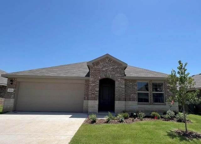 Property at 8404 Beltmill Pkwy, Fort Worth, TX 76131, 4 beds, 3 baths