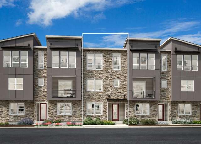 Property at 6285 N Kirk St, Aurora, CO 80019, 3 beds, 2.5 baths