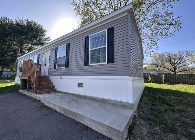Property at 4 Redman Ln Unit REDM4, Belleville, IL 62221, 3 beds, 2 baths