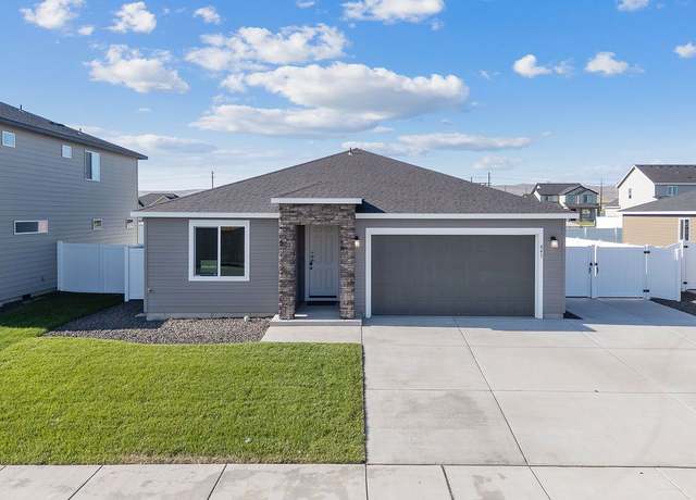 Property at 841 K St NE, Quincy, WA 98848, 3 beds, 2 baths