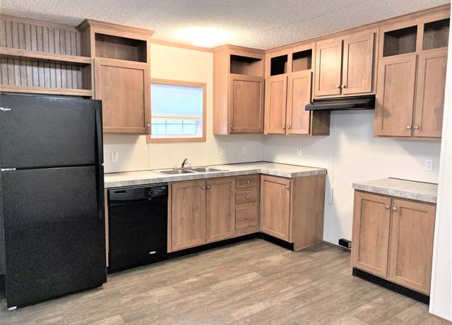 Property at 4727 Atlanta Ave, Indianapolis, IN 46241, 3 beds, 2 baths