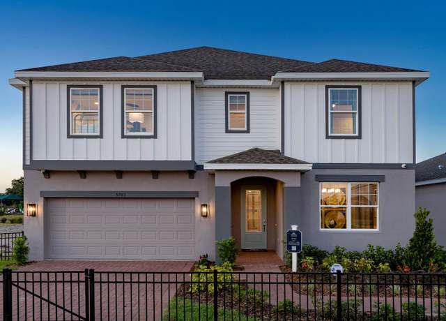 Property at 6876 Spanish Imperial St, Howey In The Hills, FL 34737, 6 beds, 4 baths