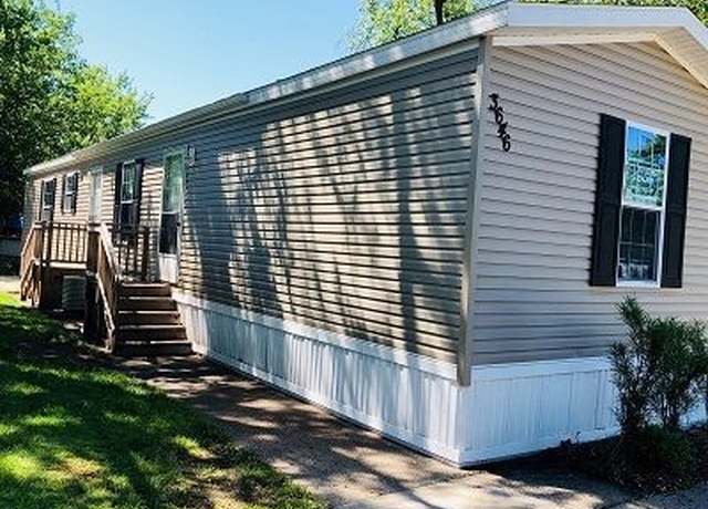 Property at 1910 Hawk Dr, Kalamazoo, MI 49008, 3 beds, 2 baths
