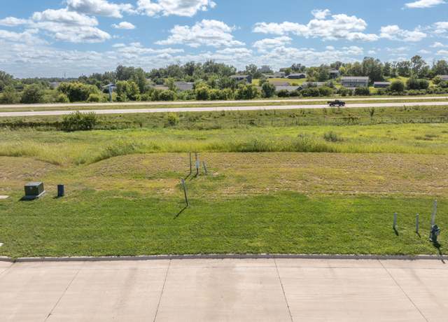 Property at 3028 Belle St SW, Cedar Rapids, IA 52404, 1 bed, 1 bath