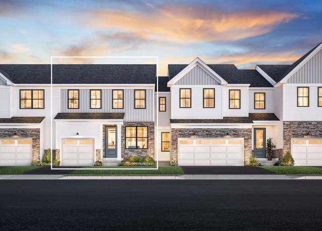 Property at 19 Graystone Ln, Downingtown, PA 19335, 3 beds, 2.5 baths