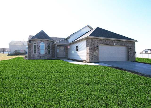 Property at 3008 Dylan Dr, Merrillville, IN 46410, 4 beds, 3 baths