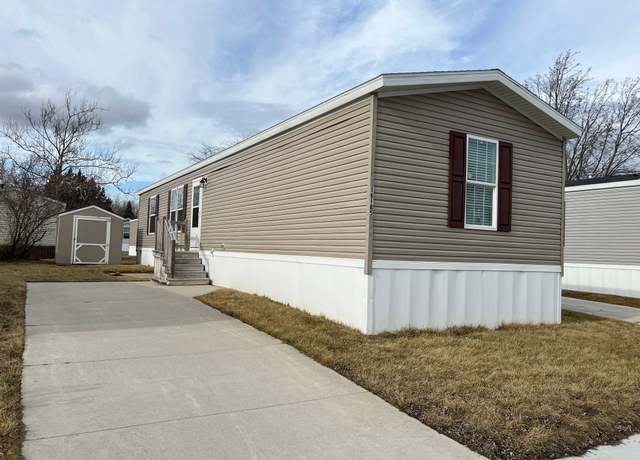 Property at 2 Bed 2 Bath Single Section Plan, Clinton Township, MI 48038, 2 beds, 2 baths