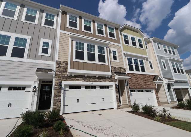 Property at 2712 Hunter Woods Dr, Apex, NC 27502, 4 beds, 3.5 baths