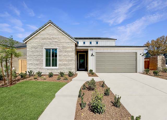 Property at 1139 Wildflower Dr, Madera, CA 93636, 4 beds, 3.5 baths