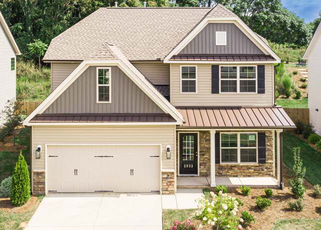 Property at 2932 Flat Rock Dr, Winston Salem, NC 27127, 4 beds, 2 baths