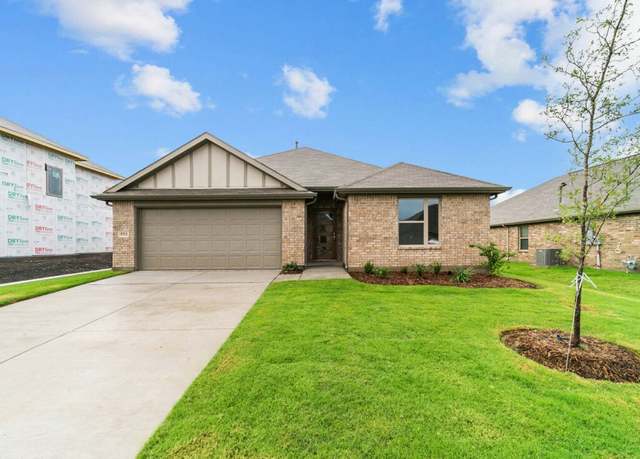 Property at 610 Ridgewood Dr, Van Alstyne, TX 75495, 4 beds, 2 baths