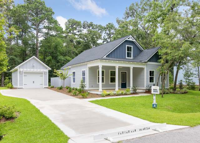 Property at 32 Faculty Dr, Beaufort, SC 29907, 4 beds, 3 baths