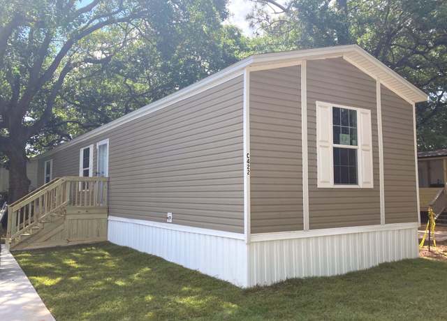 Property at 2600 W Michigan Ave Unit 422C, Pensacola, FL 32526, 3 beds, 2 baths