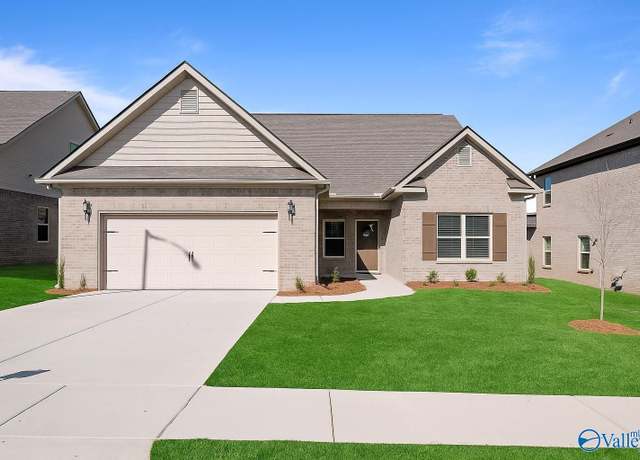 Property at 418 Tracer St, Huntsville, AL 35811, 4 beds, 3 baths