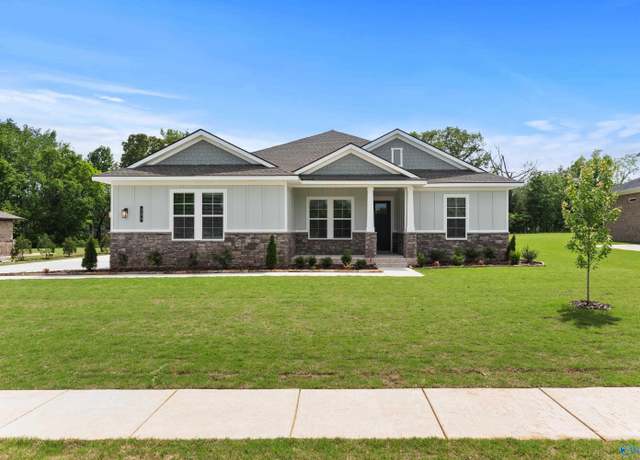 Property at 304 Merrydale Dr, Huntsville, AL 35811, 4 beds, 3 baths