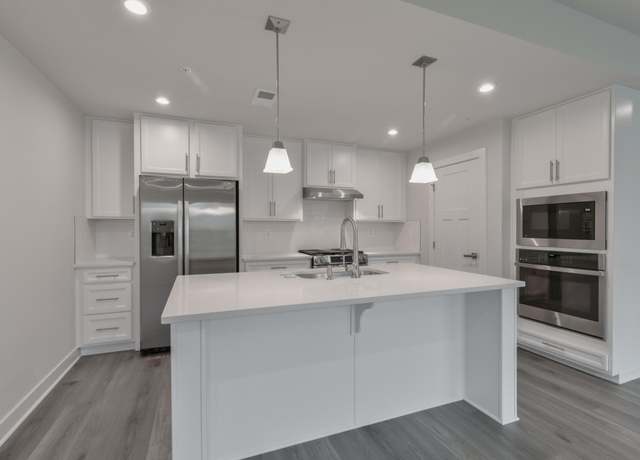 Property at 42599 Pitlochry Ter, Dulles, VA 20166, 3 beds, 2.5 baths