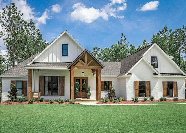 Property at Summit Farmhouse Plan, Bowling Green, KY 42104, 4 beds, 2.5 baths