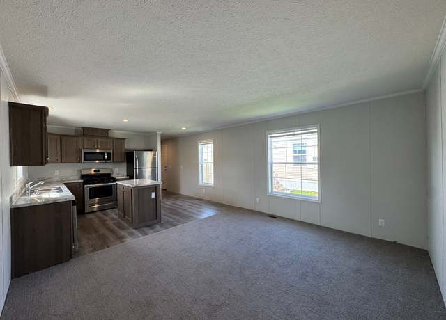 Property at 6 Starling Hl, Orion Charter Township, MI 48359, 3 beds, 2 baths