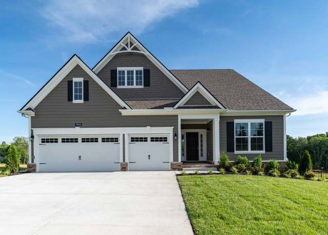 Property at 7934 Pine St, Fairview, TN 37062, 5 beds, 4 baths