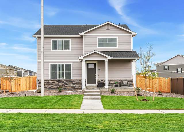 Property at 671 N Tempe St, Aurora, CO 80018, 4 beds, 2.5 baths