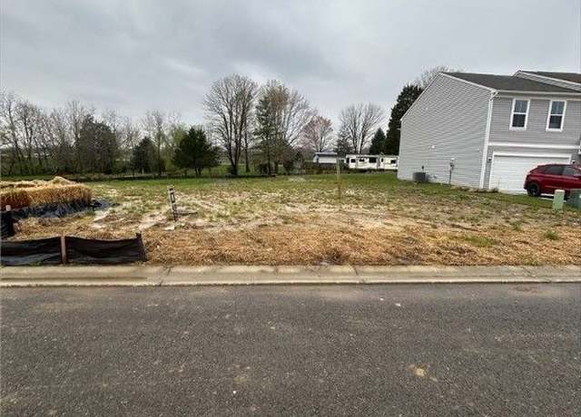 Property at 208 Jacob Ct, Sellersburg, IN 47172, 3 beds, 2 baths