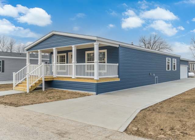 Property at 4570 Meadow Lake Ln, Rensselaer, IN 47978, 2 beds, 2 baths