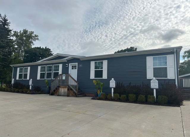 Property at 3999 Sherwood Lakes Blvd #17, Jackson, MI 49201, 3 beds, 2 baths