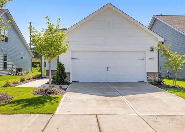 Property at 1901 Gazania Dr, Fuquay Varina, NC 27526, 2 beds, 2 baths