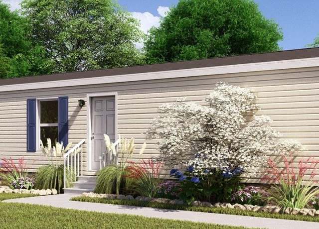 Property at 1637 Fernlake Dr, Mishawaka, IN 46544, 3 beds, 2 baths