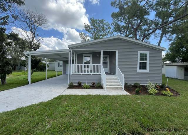 Property at Venice Plan, Leesburg, FL 34788, 2 beds, 2 baths