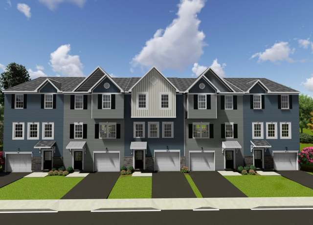 Property at 124 Monroe Ave, Ranson, WV 25438, 3 beds, 3.5 baths