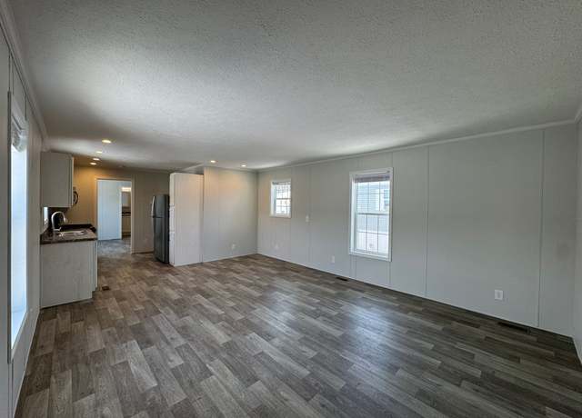Property at 2 Bed 2 Bath Single Section Plan, Ifn8w6 Orion Charter Township, MI 48359, 2 beds, 2 baths