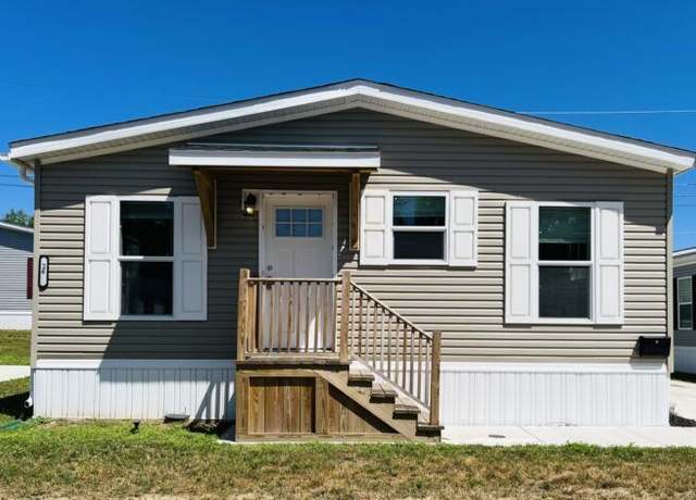 Property at 26 Keystone Dr, Rochester, NY 14625, 3 beds, 2 baths