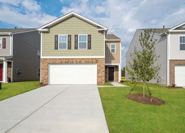 Property at 73 Lauren Ln, Hendersonville, NC 28792, 4 beds, 2.5 baths