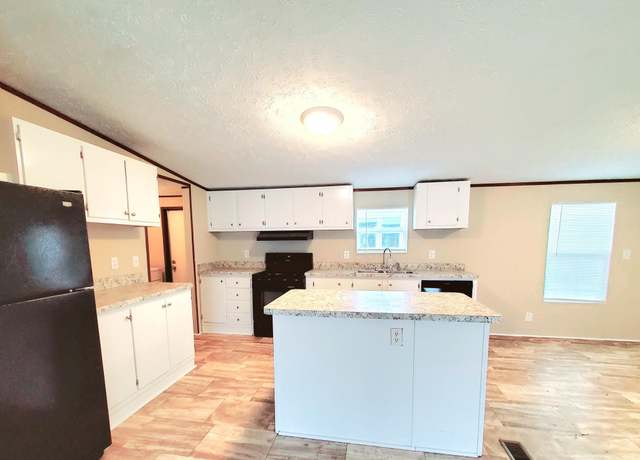 Property at 9632 Pier Pointe Dr #1354, Fair Haven, MI 48023, 4 beds, 2 baths