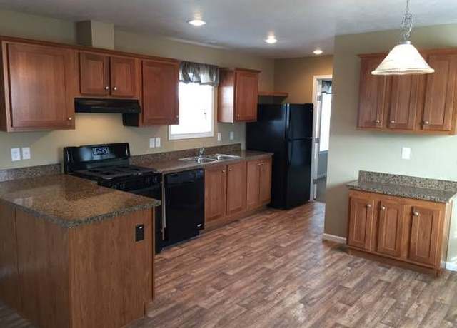 Property at 2507 214th St N #283, Port Byron, IL 61275, 3 beds, 2 baths