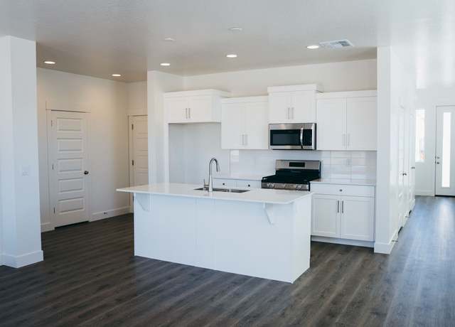 Property at Southern View 1 Plan, Saint George, UT 84790, 4 beds, 2.5 baths
