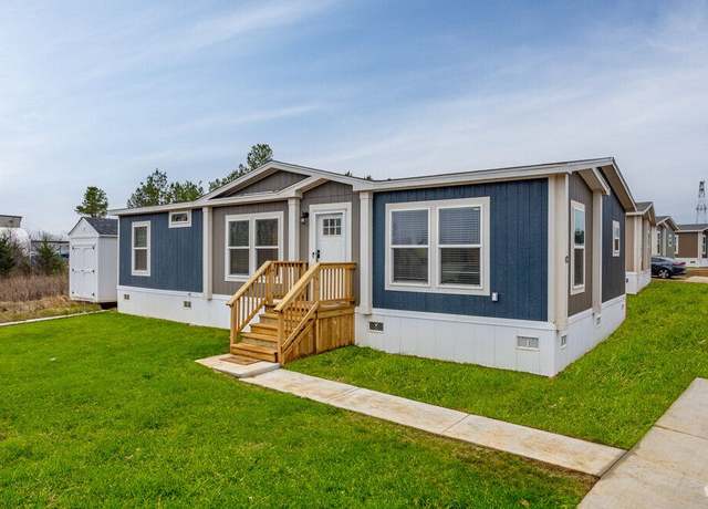 Property at 12162 Kingsley Way #162, Tyler, TX 75708, 4 beds, 2 baths