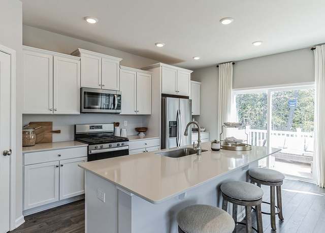 Property at 6 Victoria Gardens Sq, Neptune, NJ 07753, 4 beds, 2.5 baths