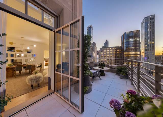 Property at 1 Wall St #2501, New York, NY 10005, 3 beds, 3.5 baths