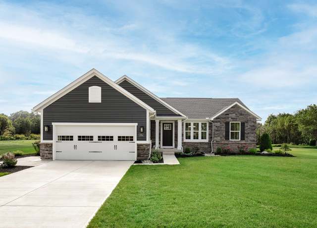 Property at 2420 Forestview St NE, Canton, OH 44721, 3 beds, 2 baths